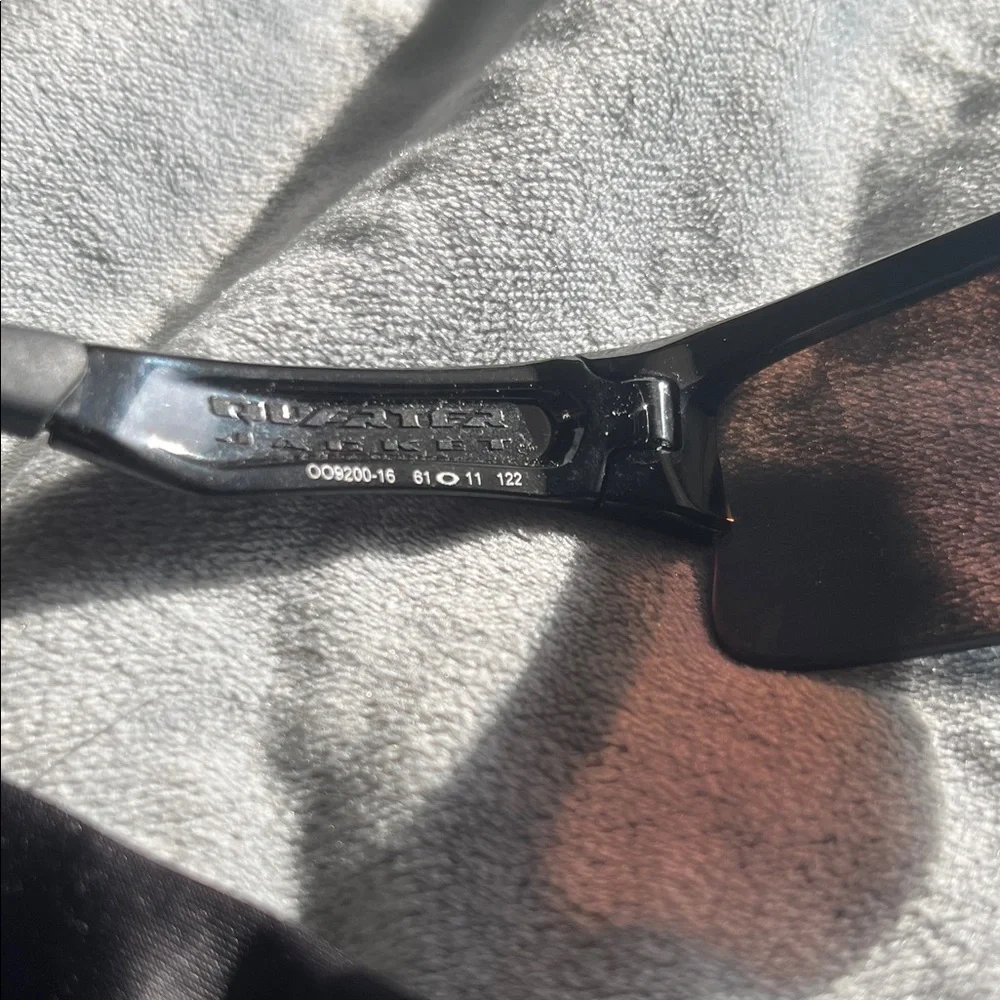 Oakley Prizm Black and Blue Sunglasses W/Bag
